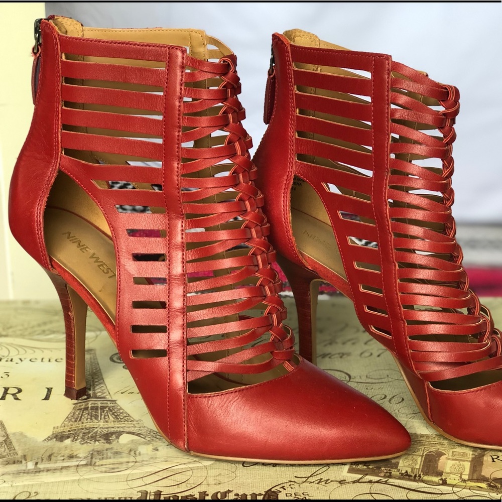 Strappy Nine West Heels. 🔥🔥🔥